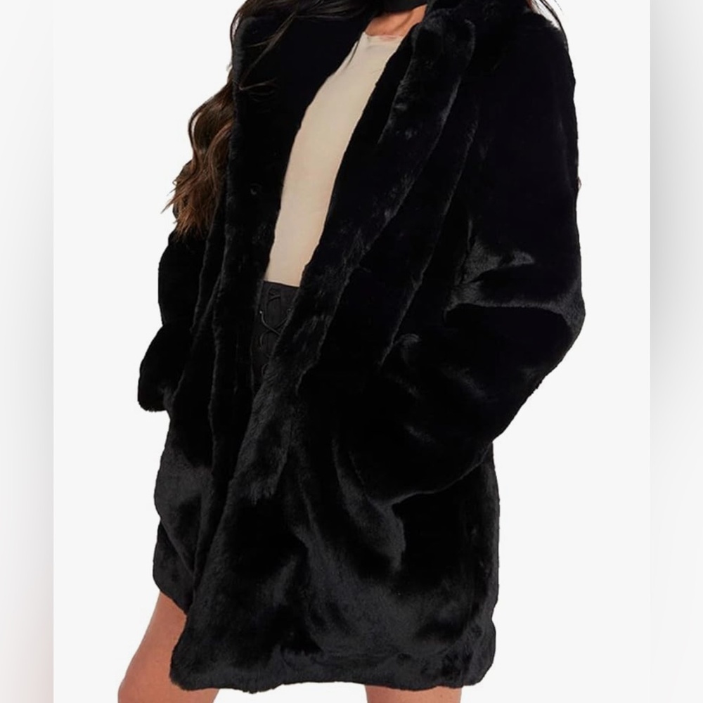 Cozy and Chic Women's Black Faux Fur Coat
